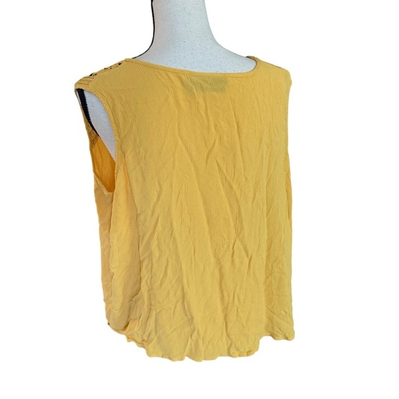 Lane Bryant Womens Tie Front Blouse Lace Detail Yellow Faux Button Up Size 20 - Picture 9 of 13